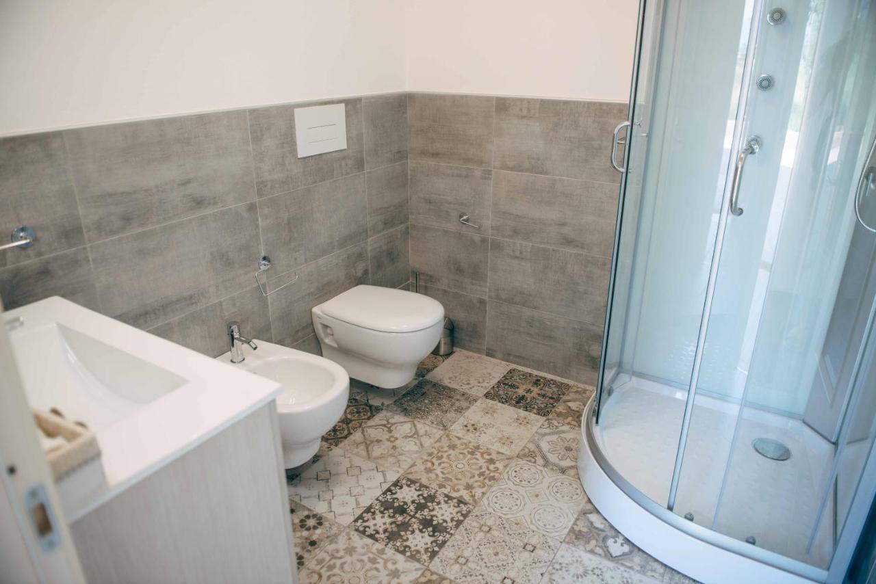 Affitta Camere La Fenice Di Folli Lorella Puegnago Exterior foto