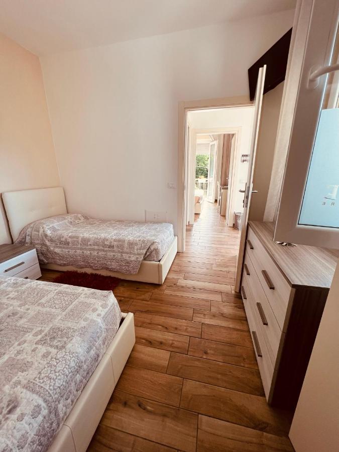 Affitta Camere La Fenice Di Folli Lorella Puegnago Exterior foto