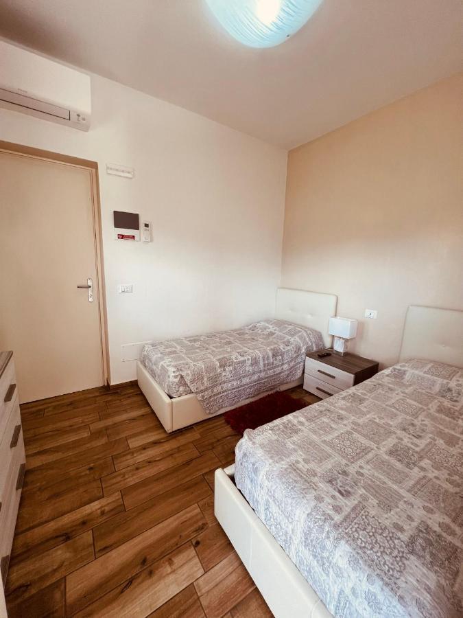 Affitta Camere La Fenice Di Folli Lorella Puegnago Exterior foto